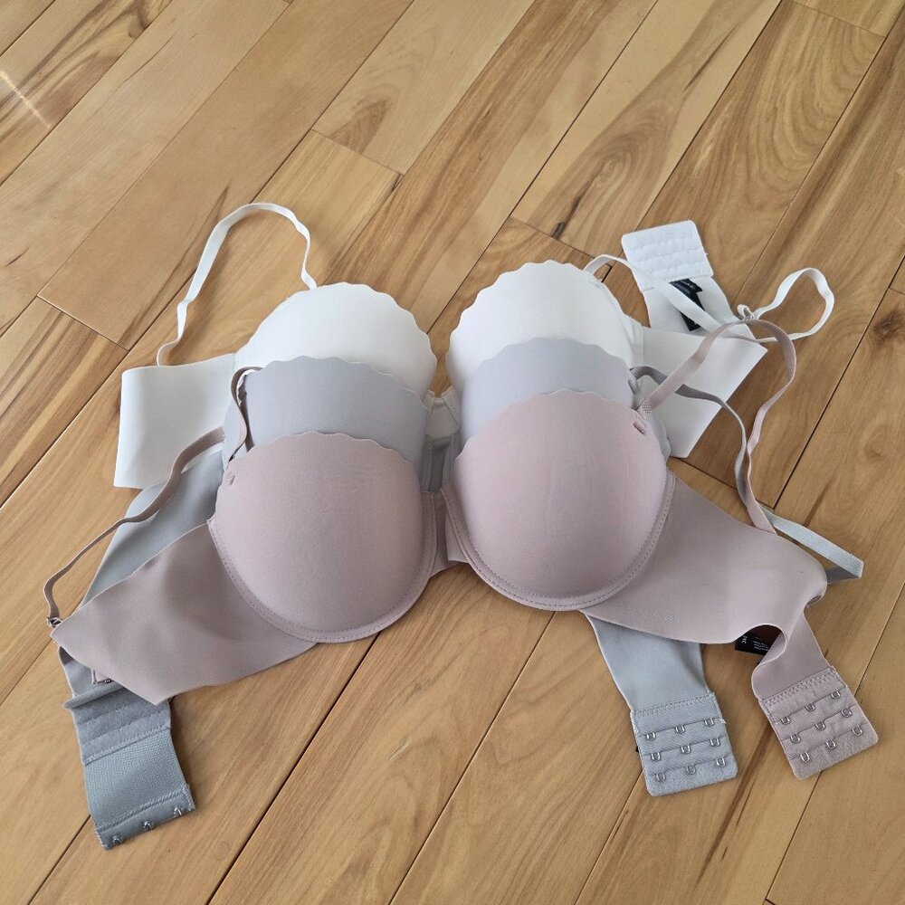 Set of 3 Tahari 34C foam bras